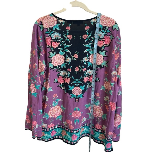 Tolani Collection size Large Purple V Neck Floral Blouse Top Long sleeve Modal L - Picture 3 of 6